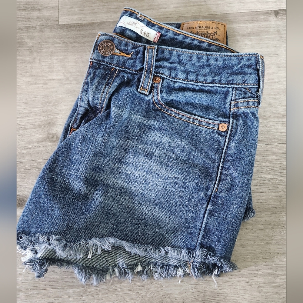Levi's 545 Low Boot Cut Med Wash Cut Off Denim Size 6